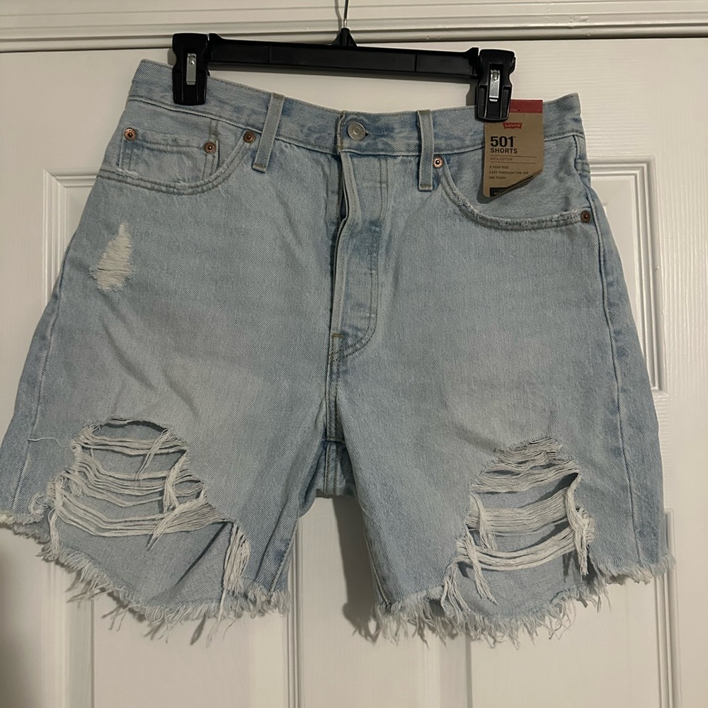 NWT Levi's Blue Jean Shorts Distressed Vintage Style